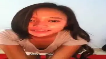 Dokumentasi Naila Cantik Live Bersantai Kasur