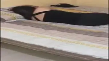 Lagi Tiduran Di Ewe