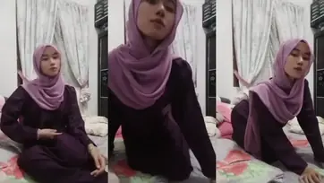 Ukhti Hijab Pink Cantik Live Bersantai Kasur